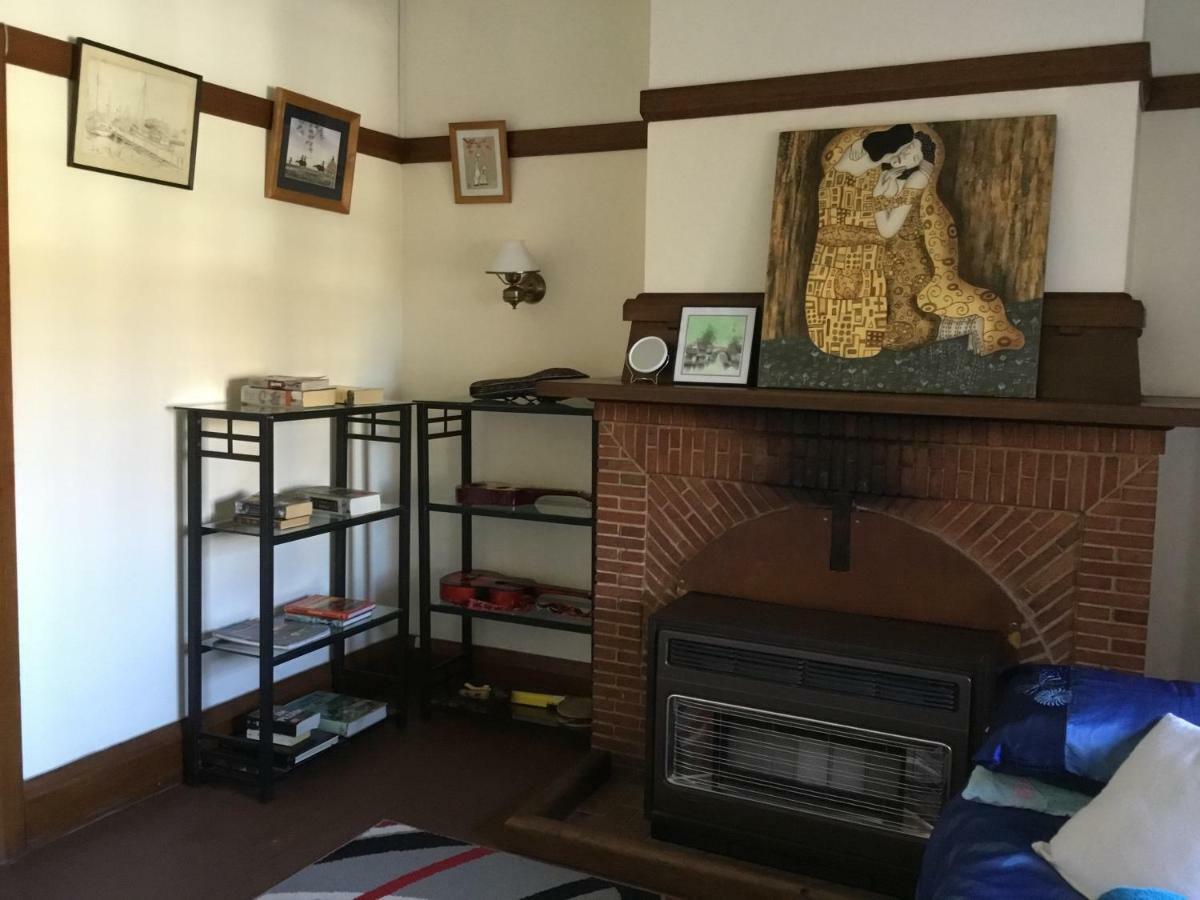 Fireside Inn Guesthouse Goulburn Dış mekan fotoğraf